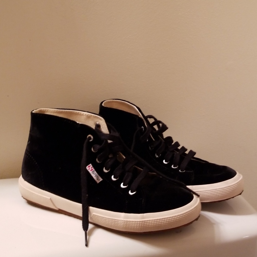 Black Superga High-tops